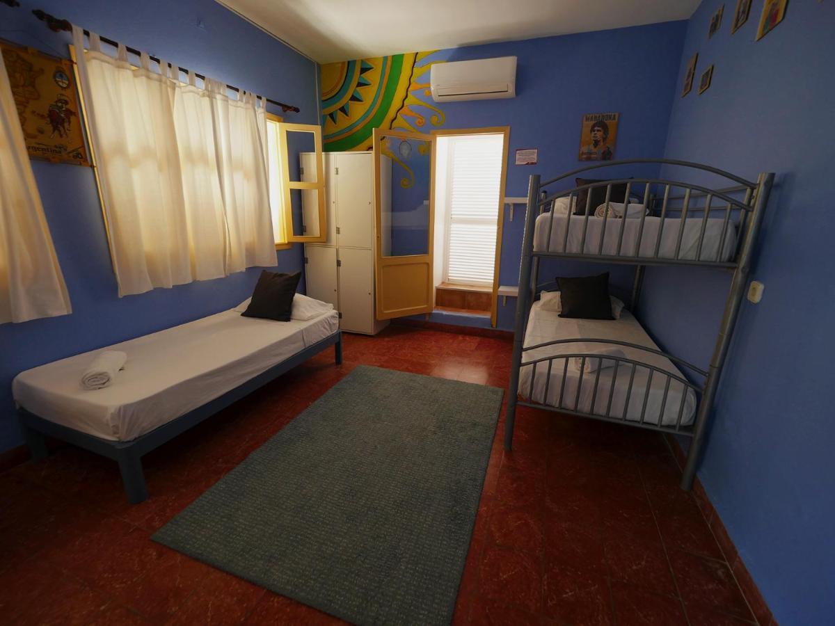 Hostal Giramundo Ibiza stad Exteriör bild